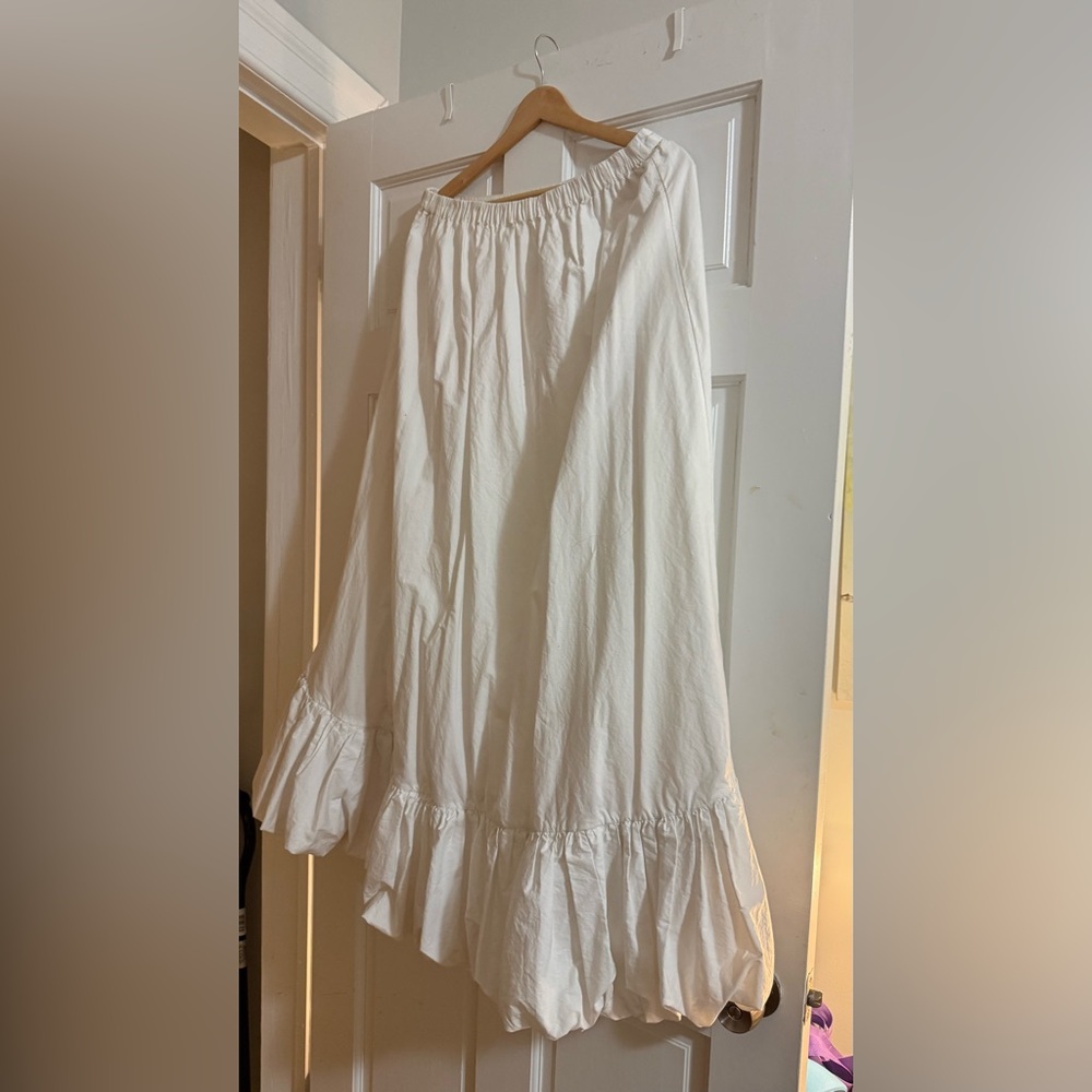 Anthropologie White high-low bubble hem midi skirt - Picture 5 of 6